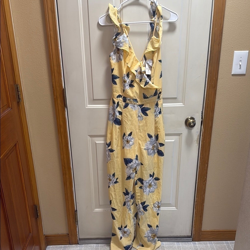 NWT J.O.A. Floral Ruffled Butter Yellow Jumpsuit size L - Picture 1 of 7